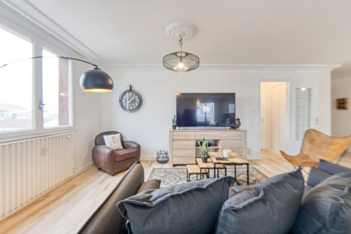 Magnificent Apartment, 4 Bedrooms, Fiber Wifi Гренобль Екстер'єр фото