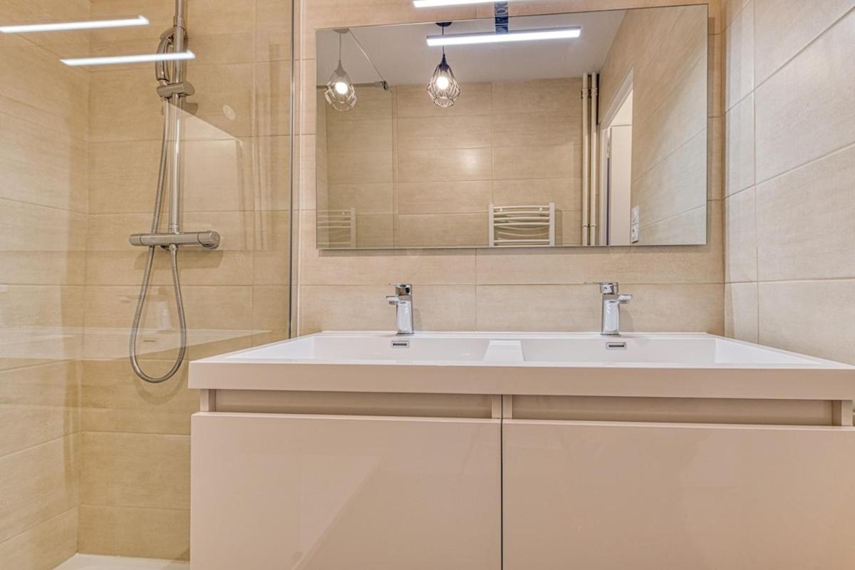 Magnificent Apartment, 4 Bedrooms, Fiber Wifi Гренобль Екстер'єр фото